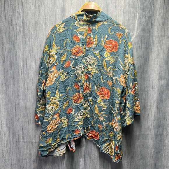 O’Neill floral cardigan size medium - Picture 7 of 10